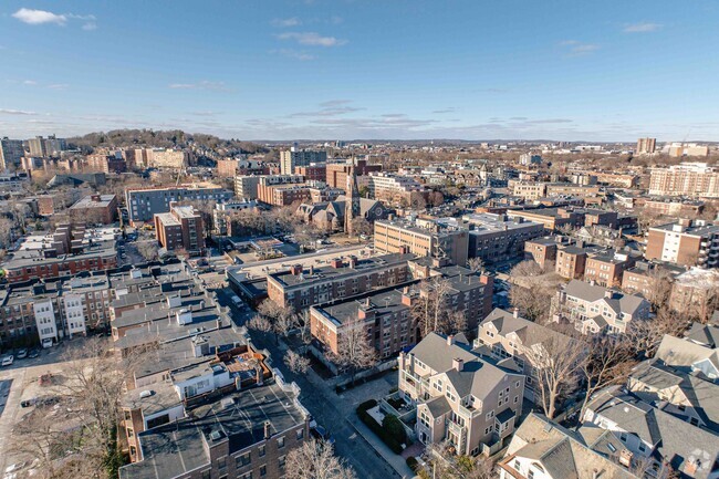 Aerial Context - 12-20 Alton Pl