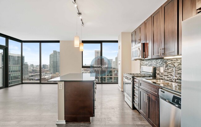 Foto del edificio - 580 W Washington Blvd