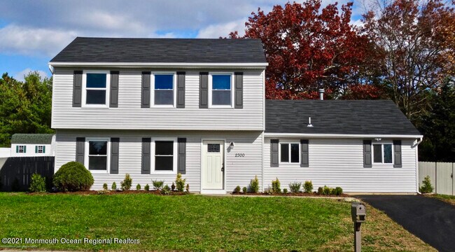 Foto del edificio - 2300 Oak Knoll Dr