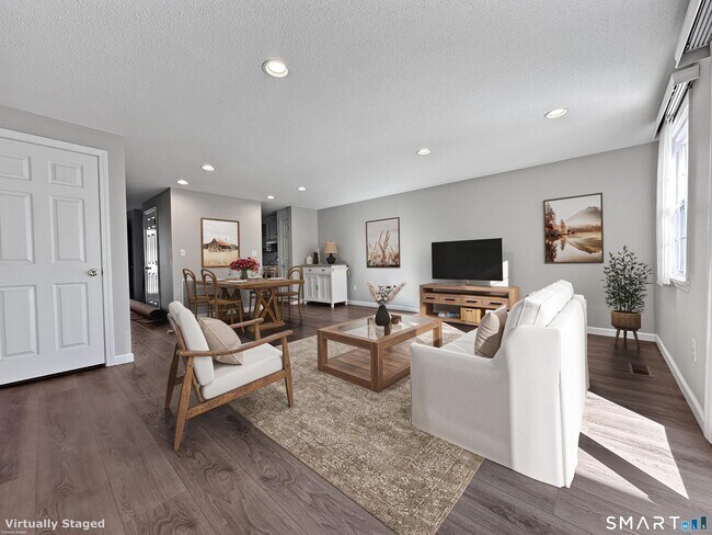 Foto del edificio - 37 Hubbard Run Dr