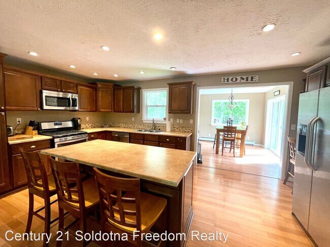 Building Photo - 4 br, 3 bath House - 36650 Cheechako News Dr