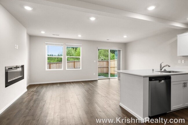 Building Photo - Beautiful NEW CONSTRUCTION 3 Bedroom, 2.5 ...
