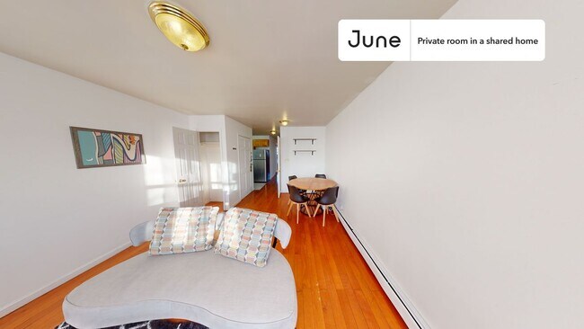 Foto del edificio - Room in Shared 2 bed/2 bath home