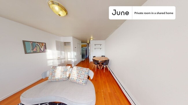 Building Photo - Room in Shared 2 bed/2 bath home