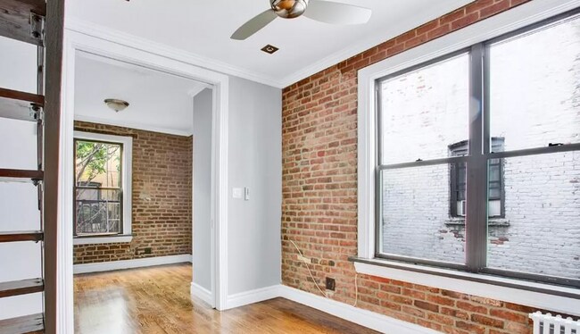 Building Photo - 419 E 13th St