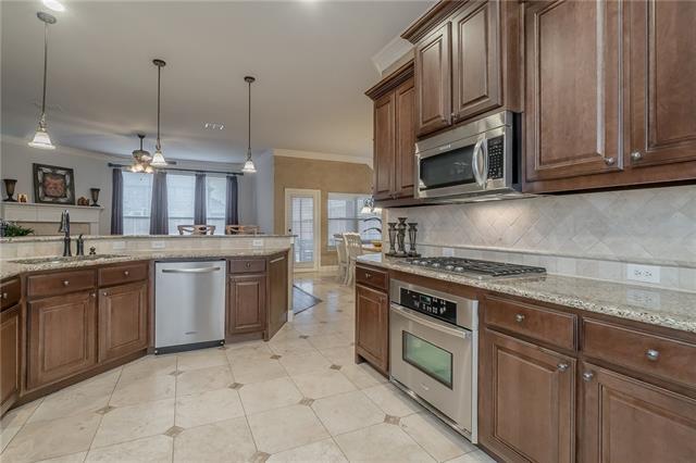 Building Photo - 6400 Taprock Dr