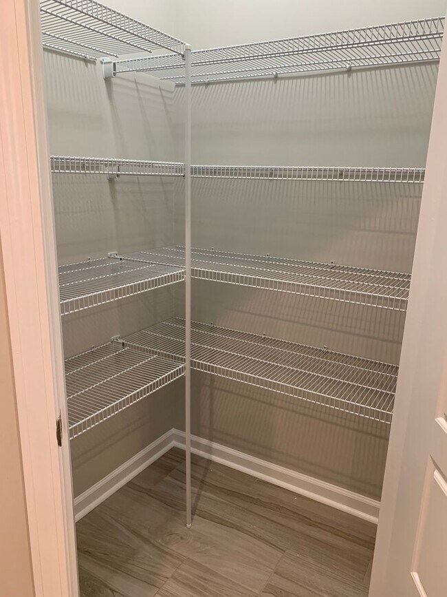 Building Photo - 3/2 Close to base with landscaping included!