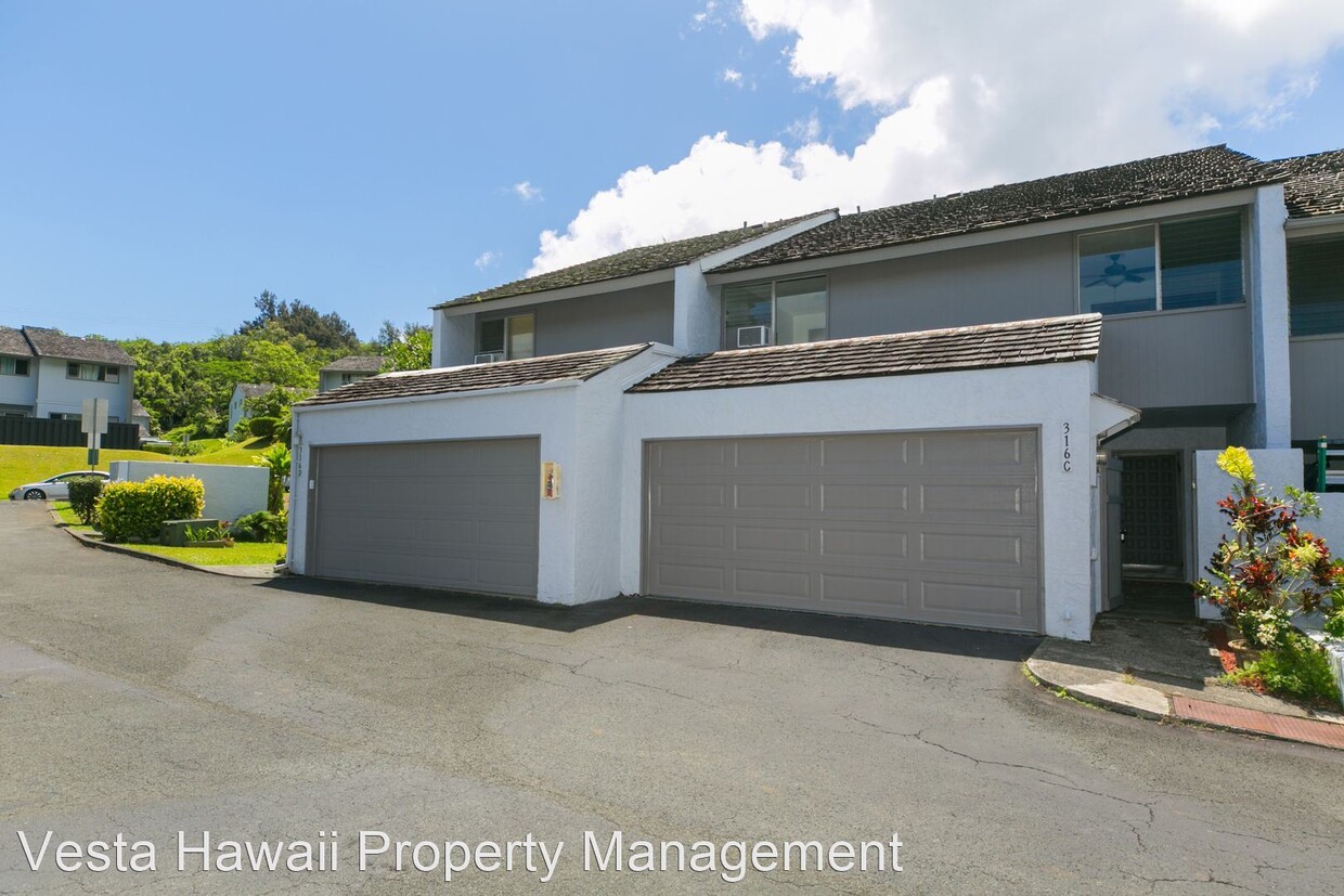 Primary Photo - 47-316C Hui Iwa St