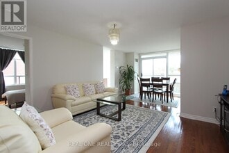 Building Photo - 68 Grangeway Ave