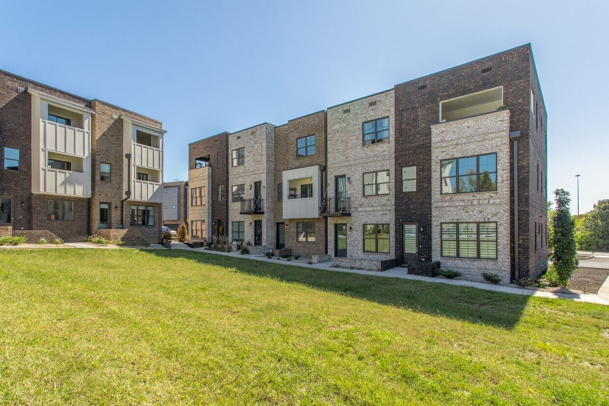 Photo - 732 Inspiration Blvd, Unit 10, Madison, TN 37115