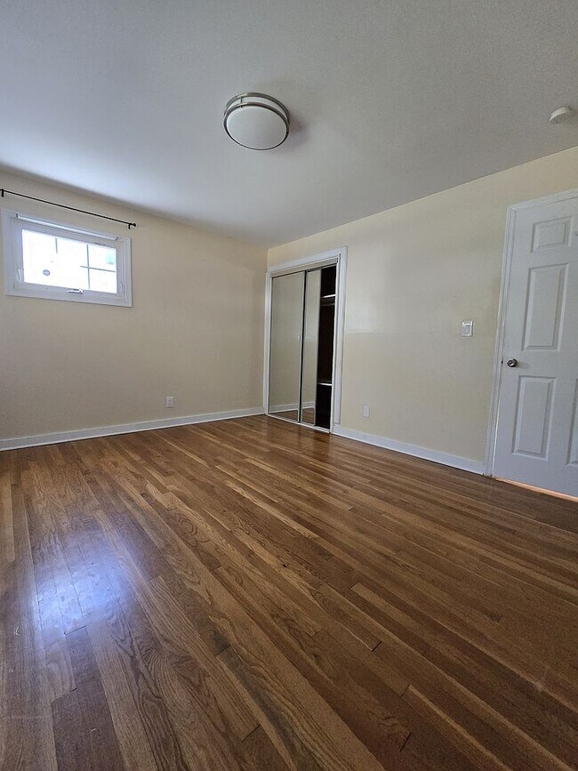 Foto del edificio - 456 Dorchester Rd