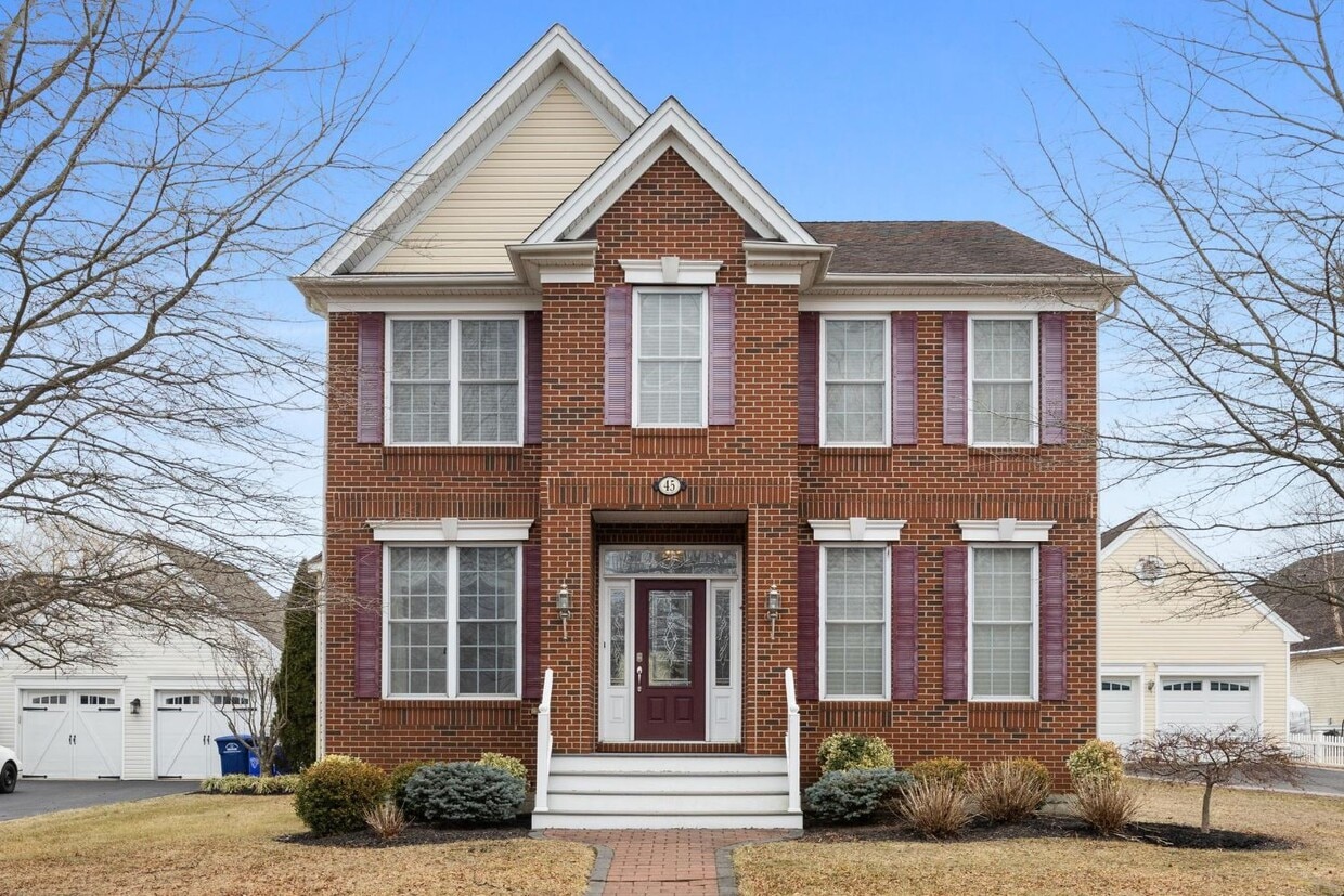 Primary Photo - 45 Fenton Ln