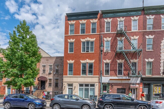Building Photo - 467 Tompkins Ave