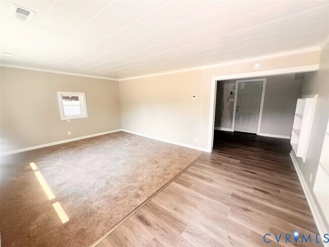 Building Photo - 1144 E Normandale Ave