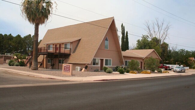 Building Photo - Mountain Vista Court