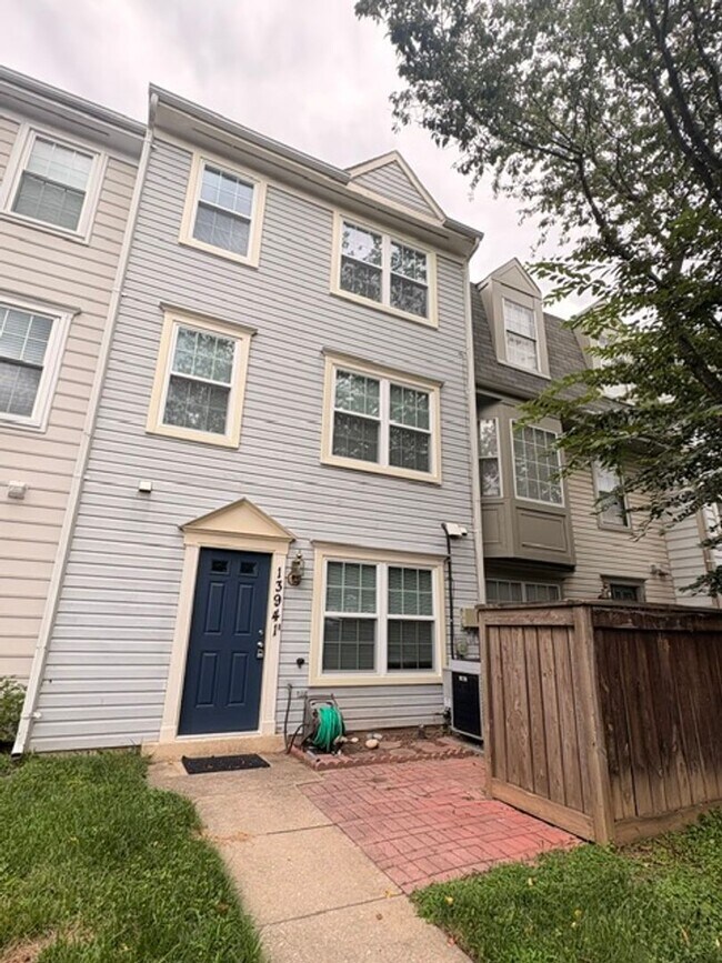 Building Photo - 13941 Highstream Pl