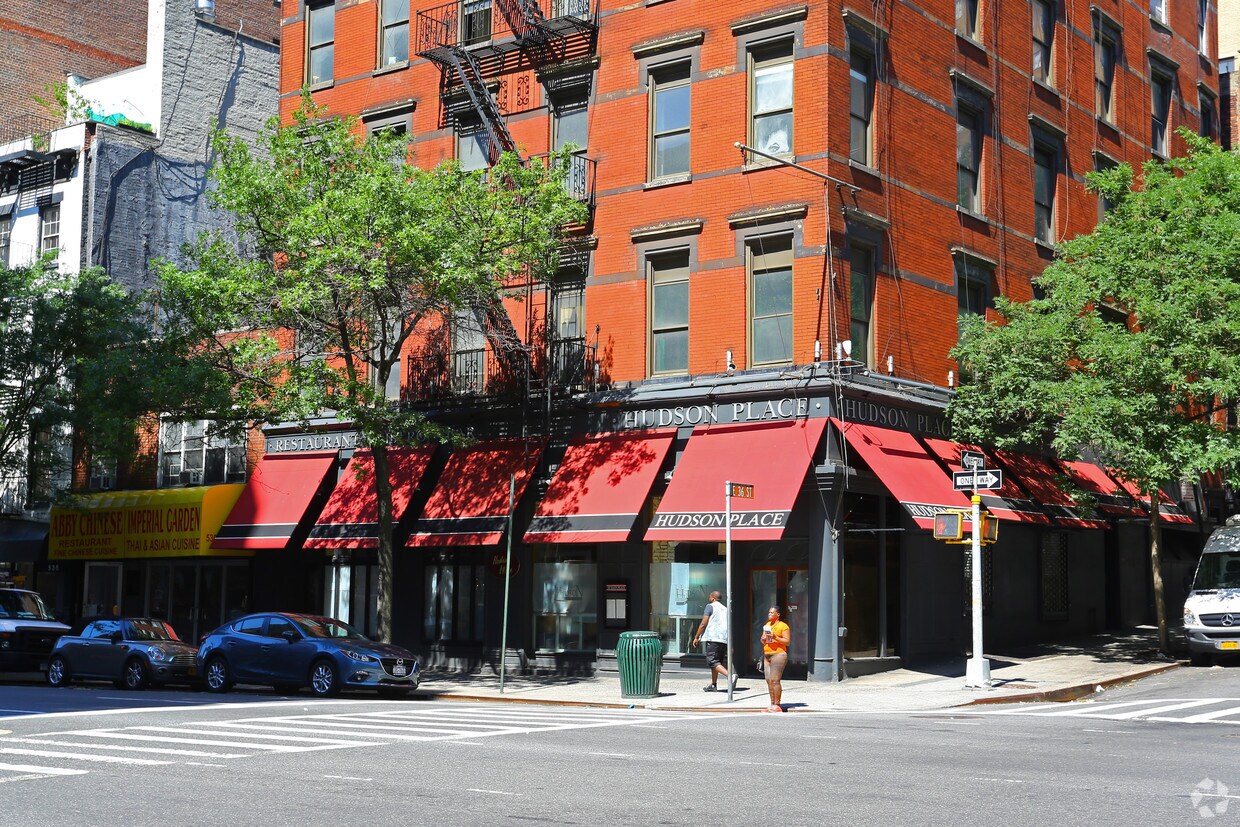 Building Photo - 538-540 Third Ave