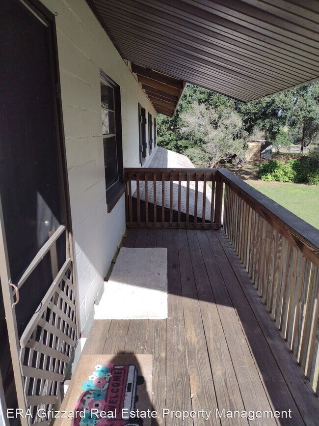 Building Photo - 2 br, 1 bath House - 36651 Micro Racetrack...