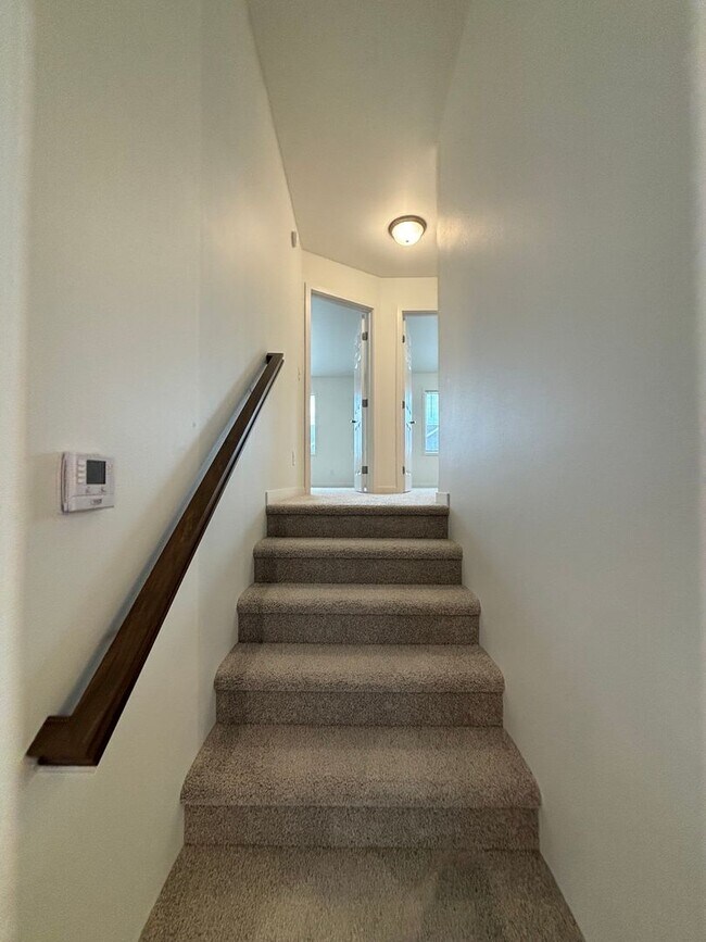 Foto del edificio - 3 Bed 3 Bath Town Home