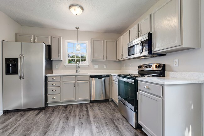 Building Photo - 1611 Eagles Landing Dr