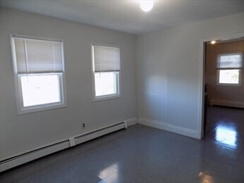 Building Photo - 14 Dana St