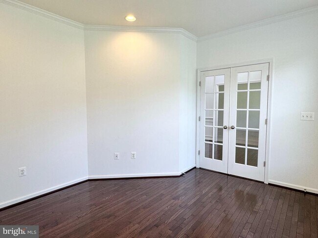 Foto del edificio - 133 Brooke Point Ct