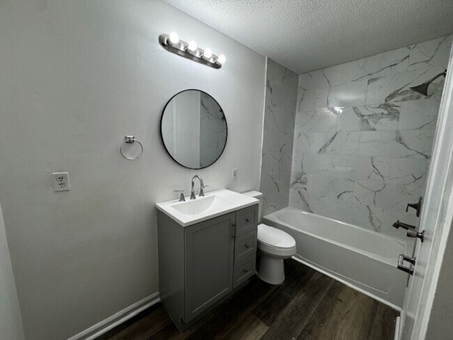 Foto del edificio - 50% OFF FIRST MONTH'S RENT IN JULY! 1 Bed ...