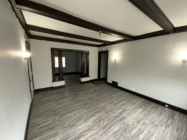 Foto del edificio - 223 Kentucky Ave