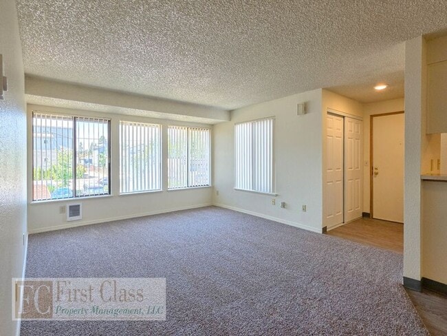 Building Photo - 4756 SW Murray Blvd