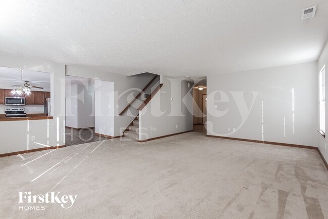 Foto del edificio - 1117 Central Park Blvd N