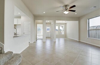 Building Photo - 18830 Sawtooth Oak Ct