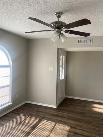 Foto del edificio - 5060 Walker Dr