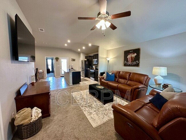 Foto del edificio - 3704 Prentiss Ave