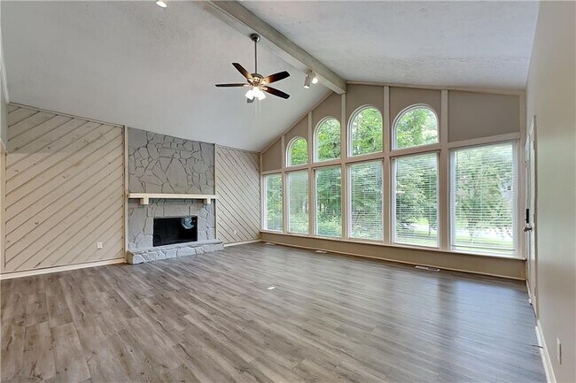 Building Photo - 2426 Emberwood Ct