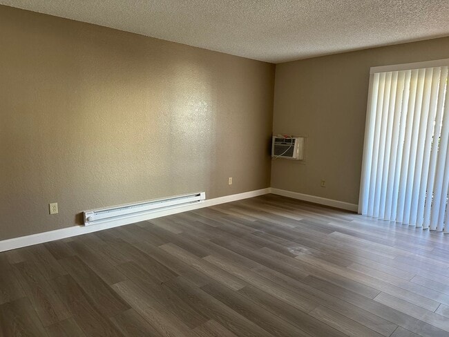 Building Photo - One Bedroom For Rent