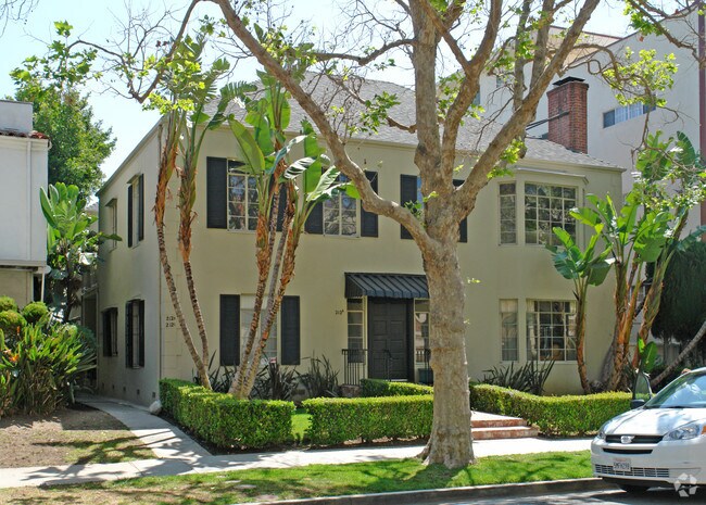 Foto del edificio - 212 S Rexford Dr