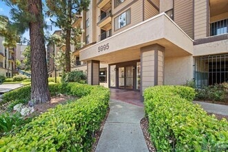 Building Photo - 5995 Dandridge Ln