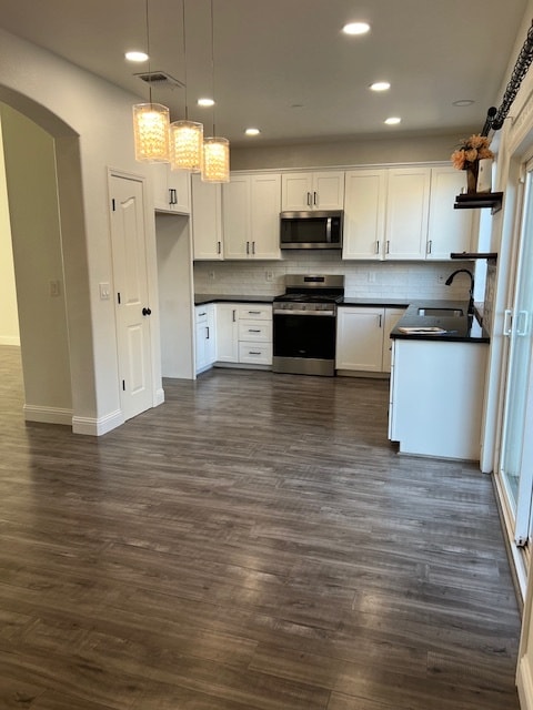 Foto del edificio - 770 Berry Patch Ct