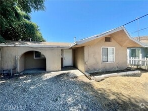 Building Photo - 1609 Vineland Ave