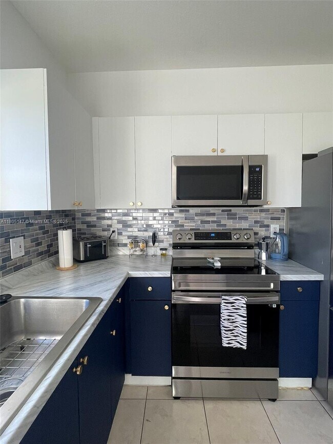 Foto del edificio - 1636 SE 30th St