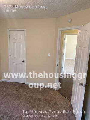 Building Photo - Just Listed!! One Story in Rex!!
