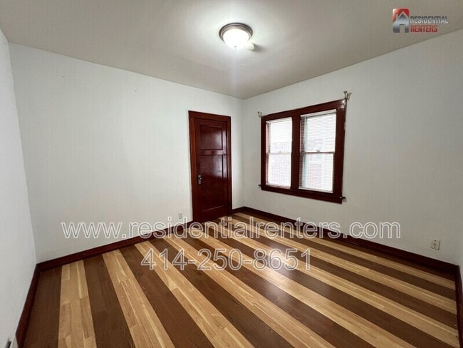 Building Photo - 2728 N 47th St