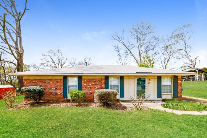 Primary Photo - 106 Brookhaven Dr
