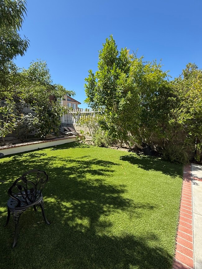 Building Photo - 22972 Avenue San Luis