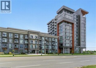 Building Photo - 450 Dundas St E