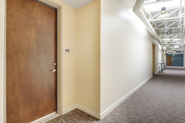 Foto del edificio - 1503 Central Ave
