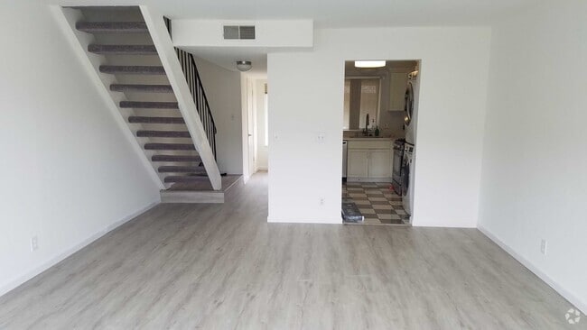 Building Photo - 2747 Kilconway Ln