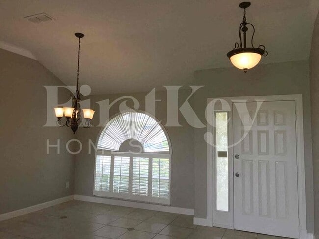 Foto del edificio - 3600 Molona Dr