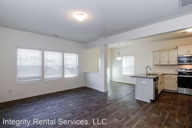 Building Photo - 3 br, 2.5 bath House - 14136 Clayborn St