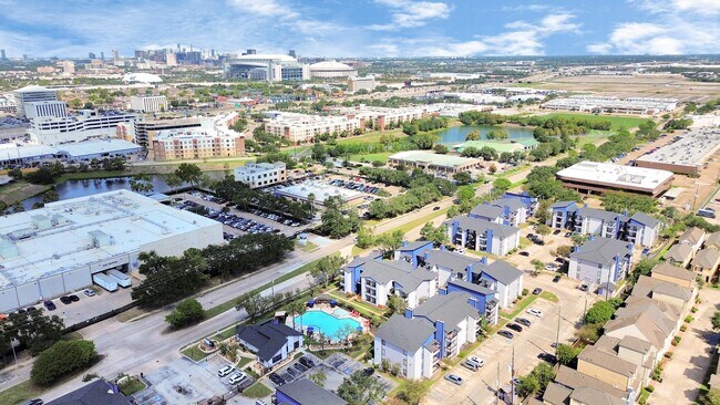 Foto del edificio - 2701 W Bellfort Ave